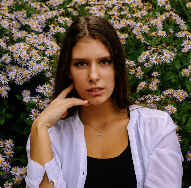 Verified profile photo of Emma Laurent, 26, Edmonton